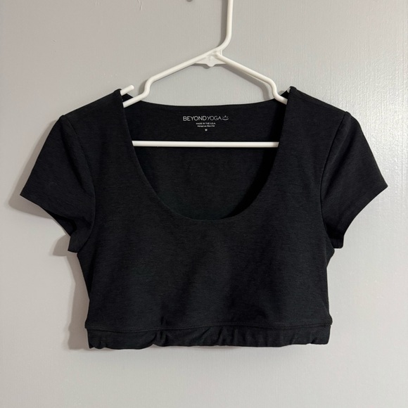 Beyond Yoga Space Dye What’s The Scoop Crop Top Size Medium - Picture 2 of 6